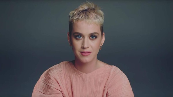 Katy Perry hace declaraciones candentes sobre sus ex parejas