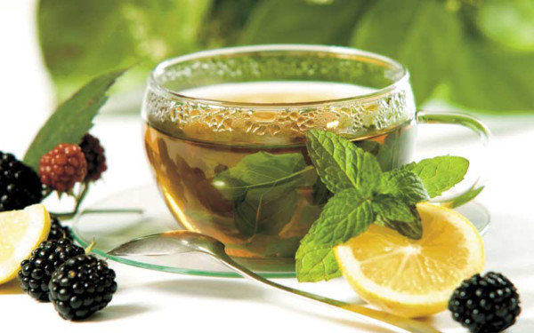 Los flavonoides en el té verde previenen la proliferación de diversos tipos de cáncer como el cáncer de higado, colón, senos, y próstata.