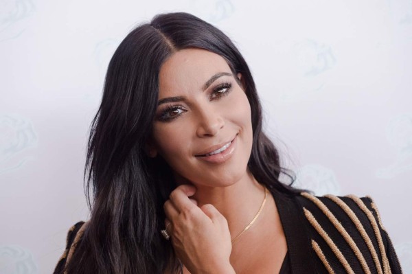 Kim Kardashian compra en subasta reloj de Jackie Kennedy
