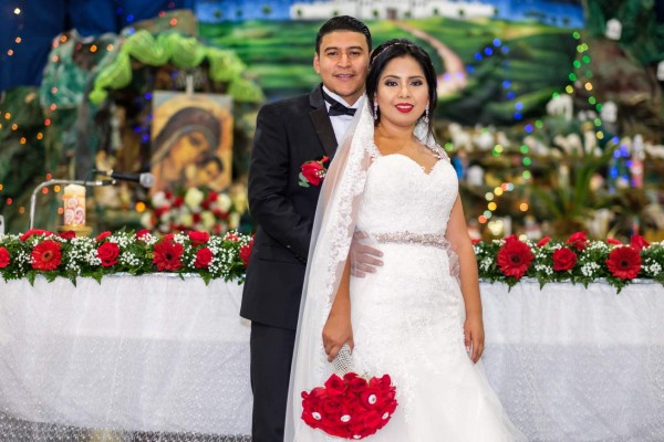 La boda de Rina Urquía y Raúl Aguilar