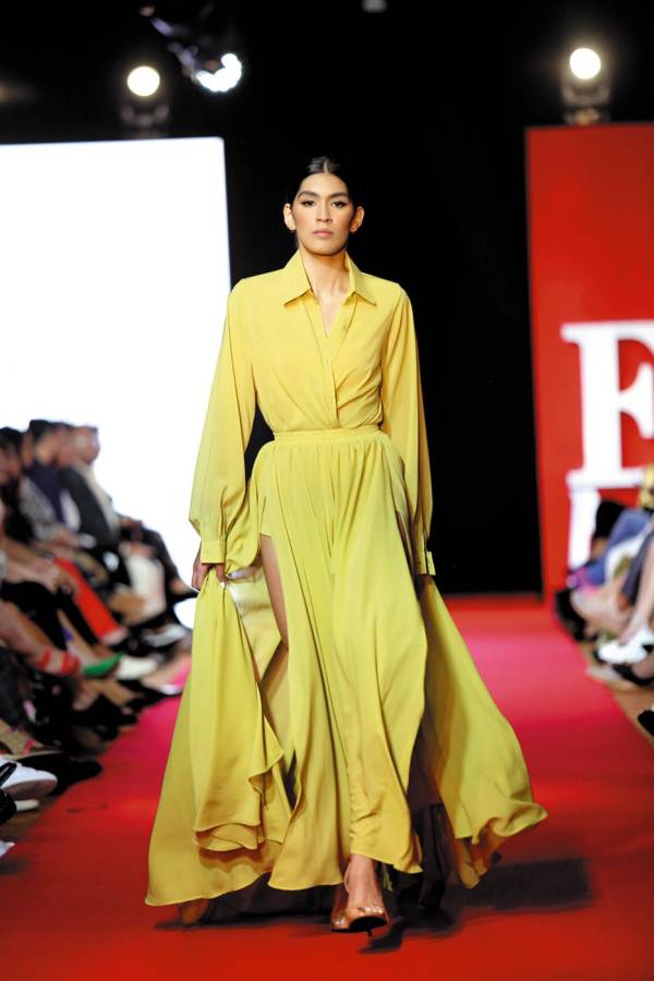 Lawin Paz presenta su colección Merkado en BAC Estilo Moda Lawin Paz presenta su colección Merkado en BAC Estilo Moda