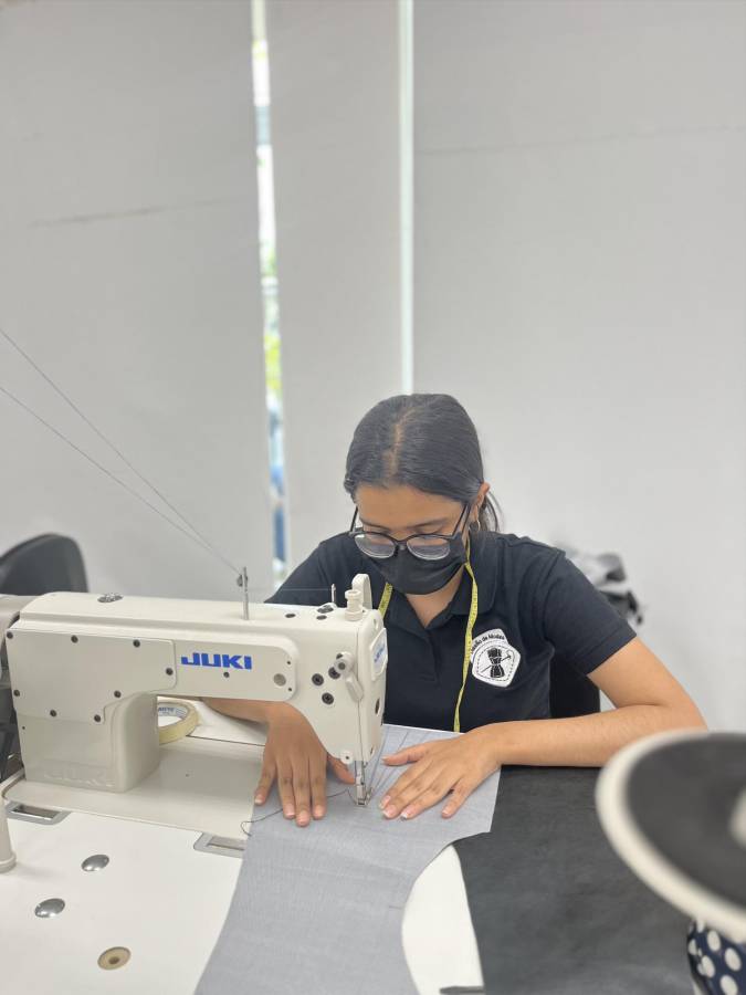 Gabriela Cáceres: De estudiante a diseñadora de moda en potencia Gabriela Cáceres: De estudiante a diseñadora de moda en potencia