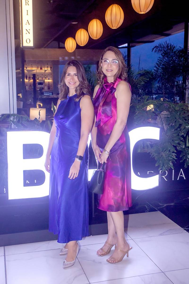 Fabiola Cañas y Wendy Valenzuela.