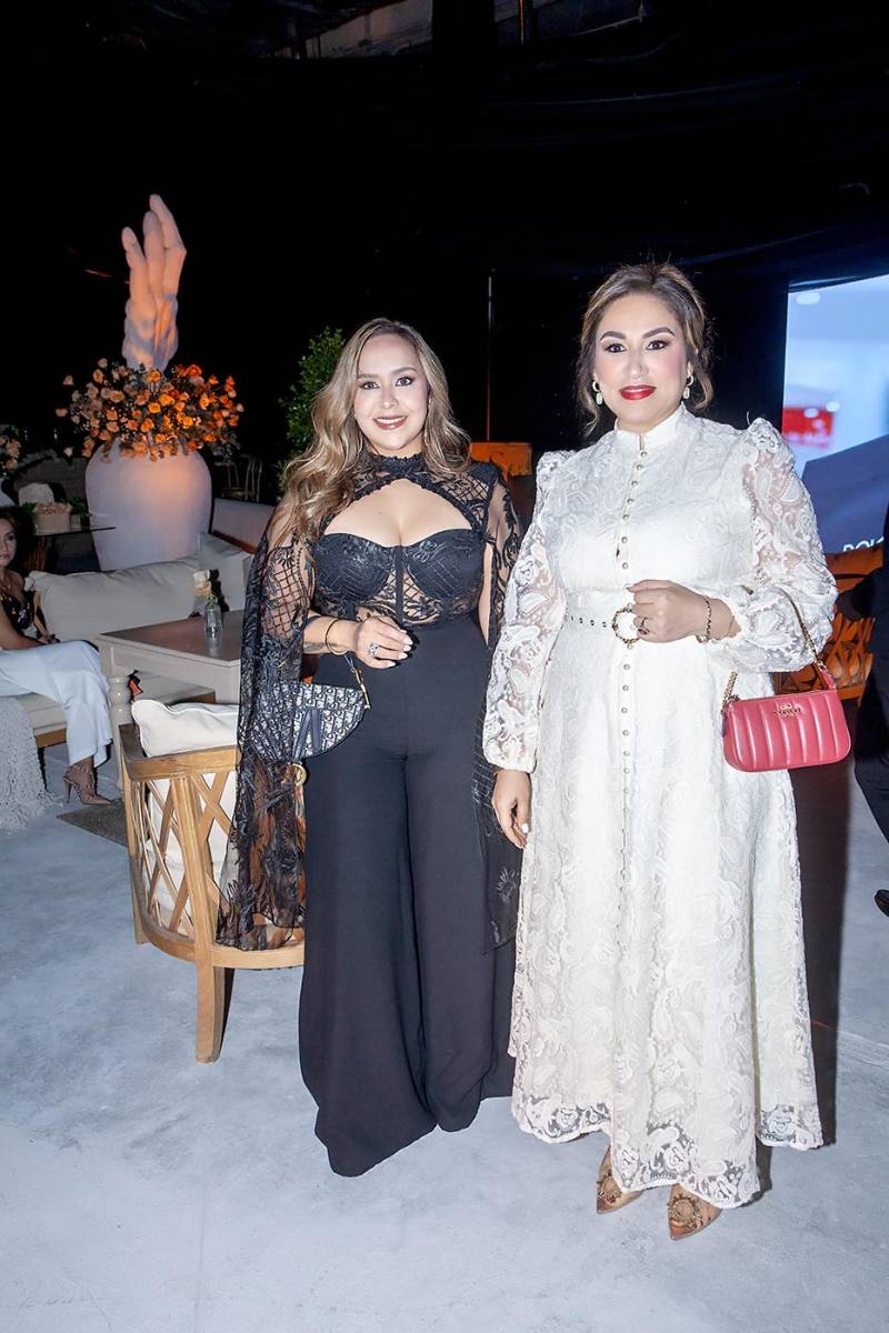 Michelle Ponce y Jazzania Croasdaile.