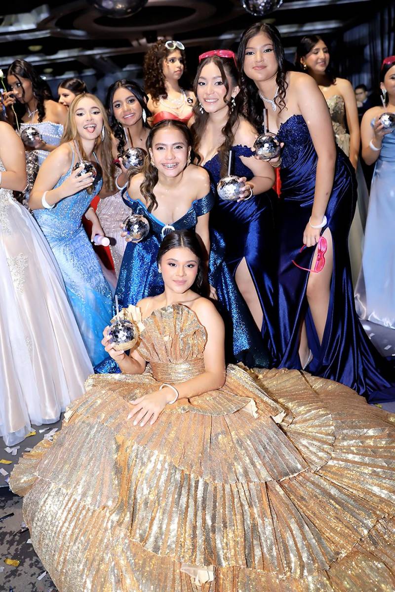 Fiesta de la prom 2025 de Mayan School