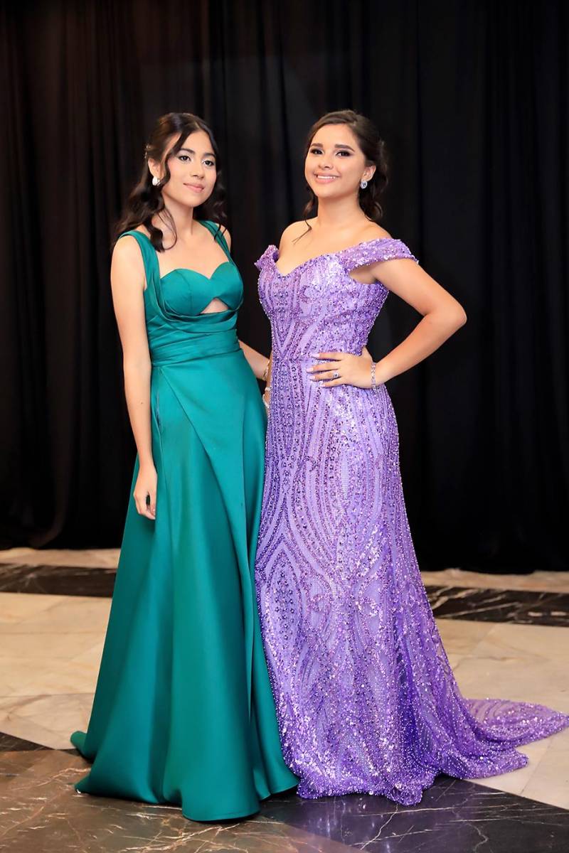 Fiesta de la prom 2025 de Mayan School