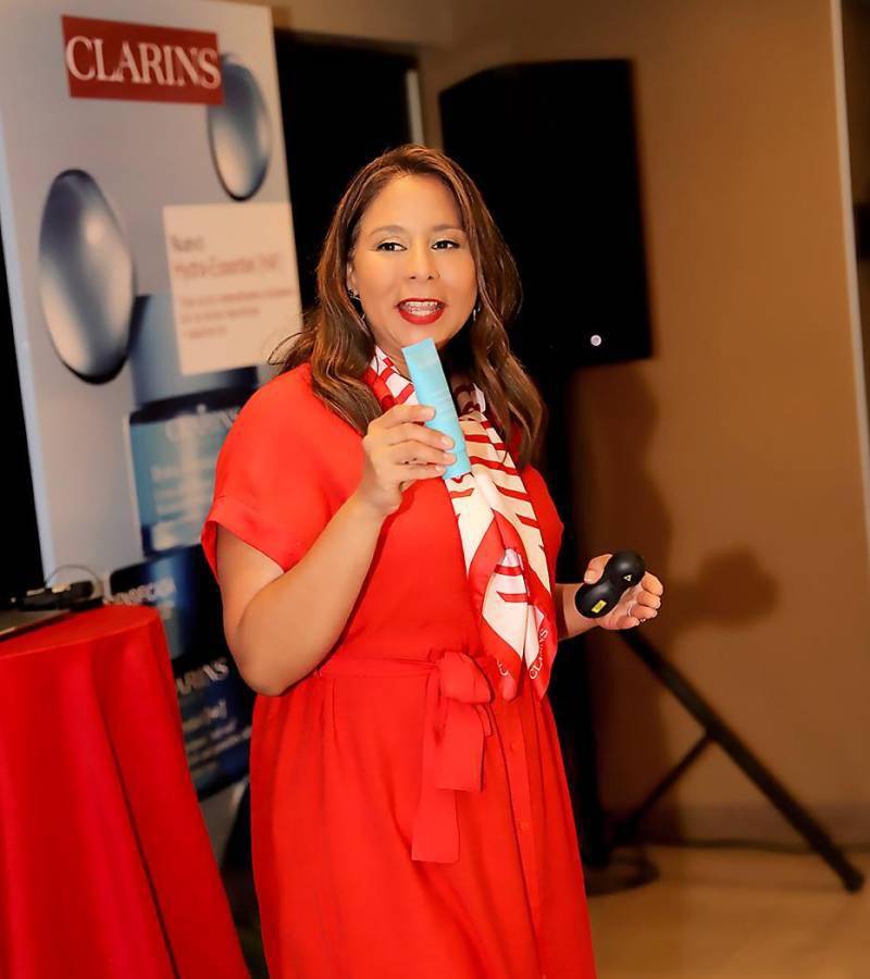 Clarins realiza masterclass con la beauty trainer Alejandra Andrade Clarins realiza masterclass con la beauty trainer Alejandra Andrade