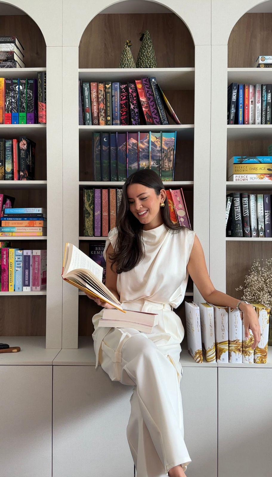 Marcela Cabeza: fomentando el hábito de leer, una historia a la vez Marcela Cabeza: fomentando el hábito de leer, una historia a la vez