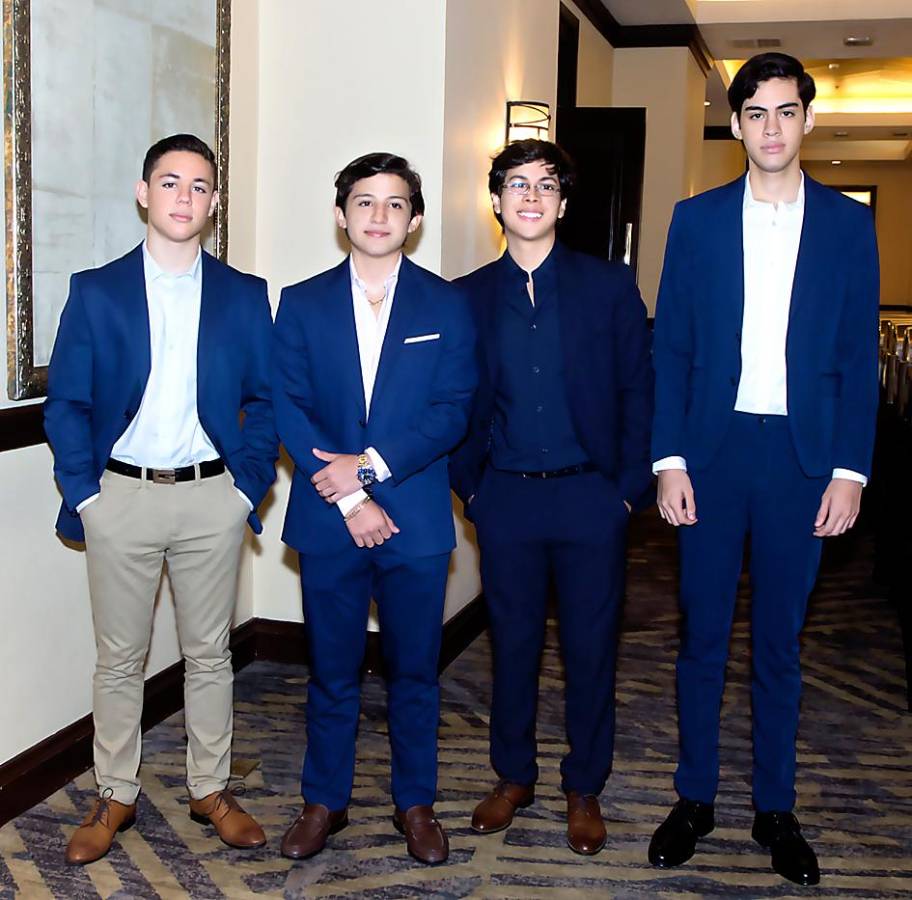 Fernando Alvarado, Sebastian Delgado, Dylan Banegas y Alberto Ulloa. Fernando Alvarado, Sebastian Delgado, Dylan Banegas y Alberto Ulloa.