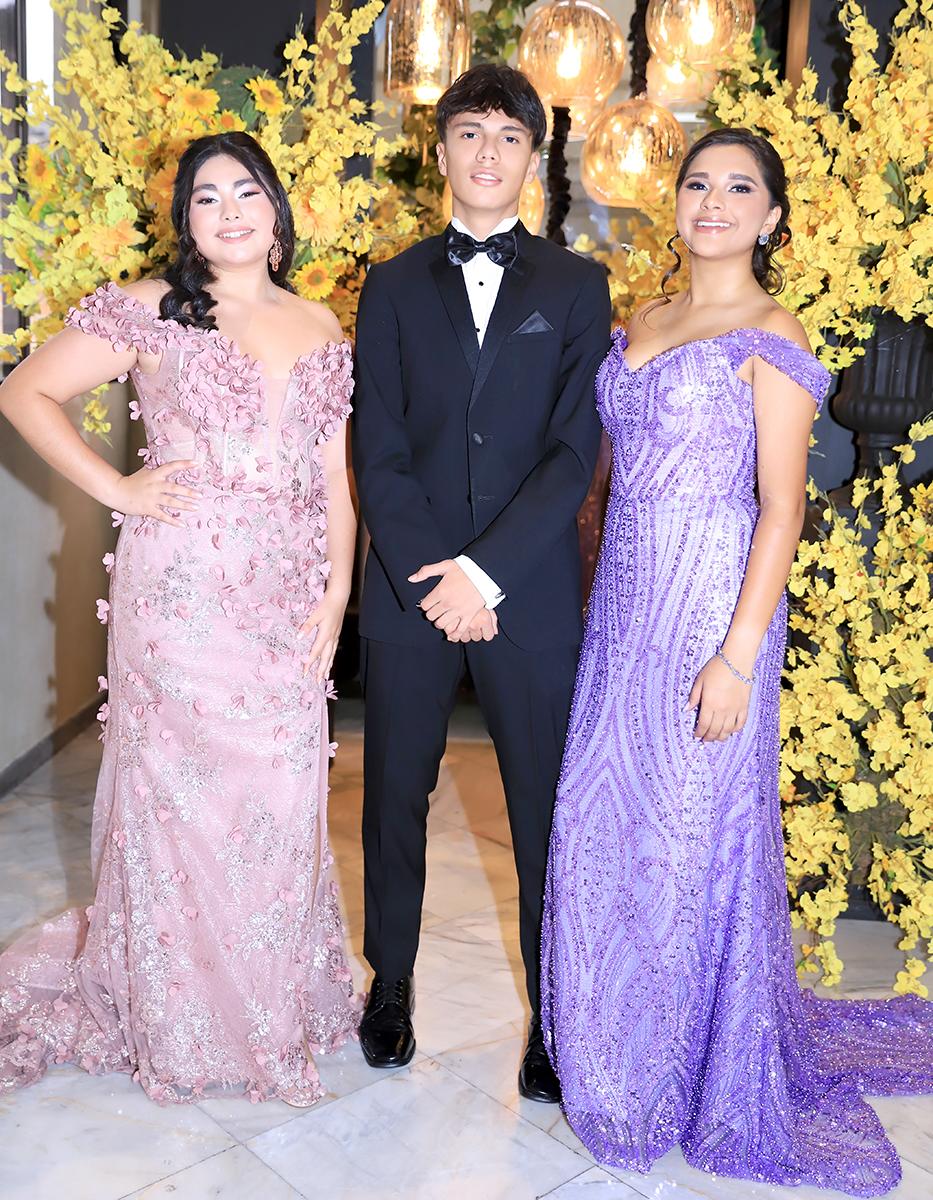 Fiesta de la prom 2025 de Mayan School