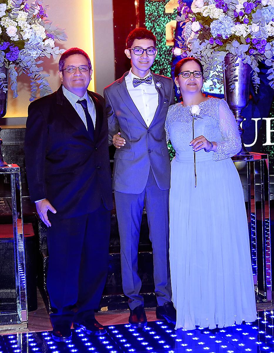 Vicente Oswaldo Vásquez, José Miguel Vásquez Lavaire y Rosa María Lavaire