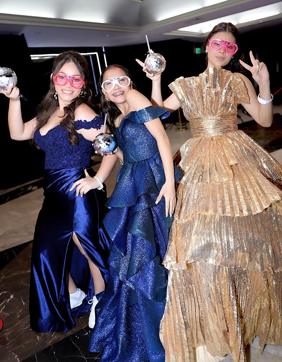 Fiesta de la prom 2025 de Mayan School