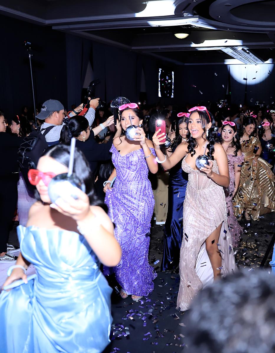 Fiesta de la prom 2025 de Mayan School