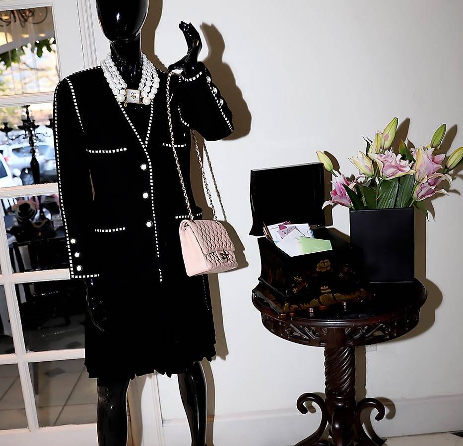 Michelle Facussé despide su soltería al estilo Chanel Michelle Facussé despide su soltería al estilo Chanel