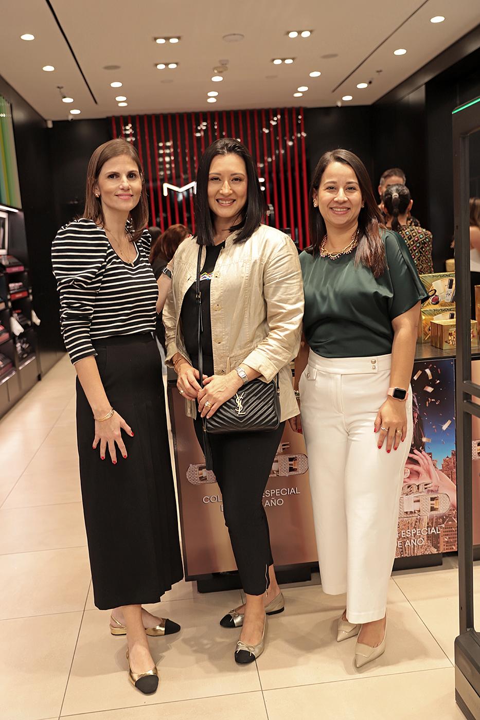 M·A·C Cosmetics y Revista Estilo deslumbran con Gift of Gold M·A·C Cosmetics y Revista Estilo deslumbran con Gift of Gold
