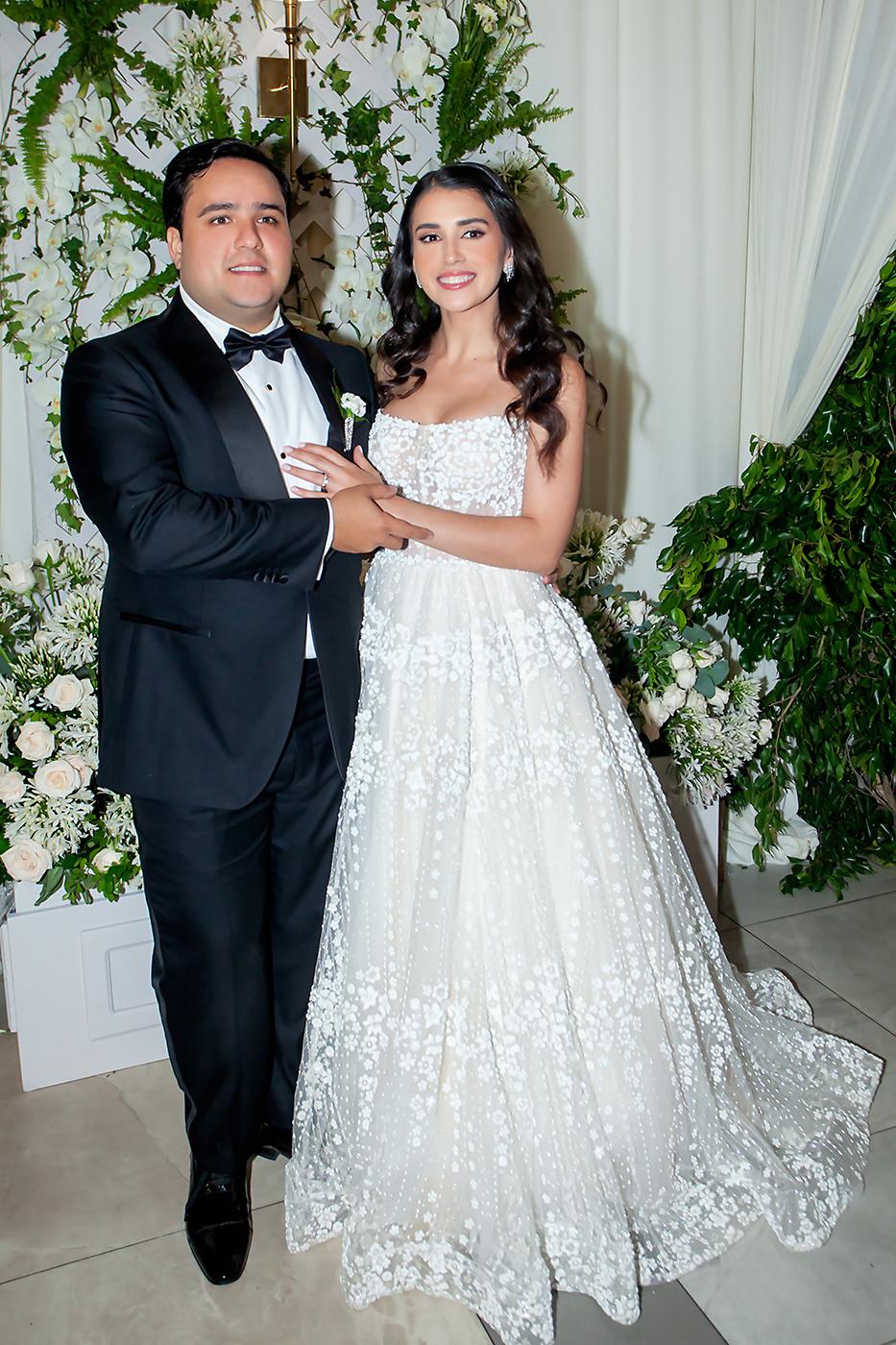 La elegante boda de Christopher Fuschich y Giovana Handal La elegante boda de Christopher Fuschich y Giovana Handal