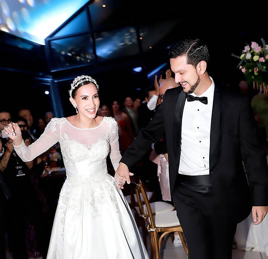 La romántica boda de Marialuisa Izaguirre Membreño y José Daniel Madrigal Cerrato La romántica boda de Marialuisa Izaguirre Membreño y José Daniel Madrigal Cerrato