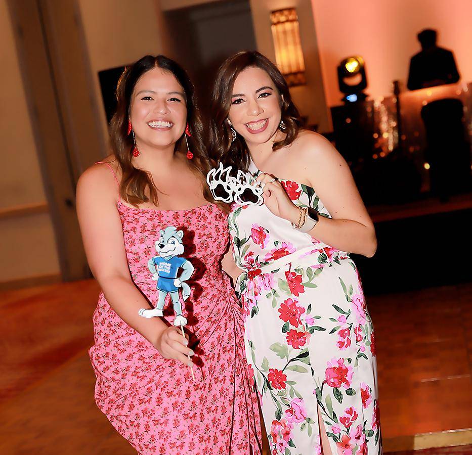 Andrea Flores-Gómez y Gaby Chávez Andrea Flores-Gómez y Gaby Chávez