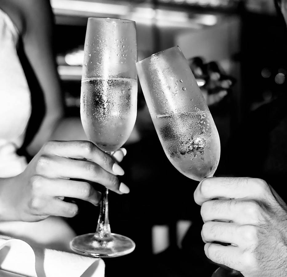 La boda civil de César Róbelo y Paulina González La boda civil de César Róbelo y Paulina González