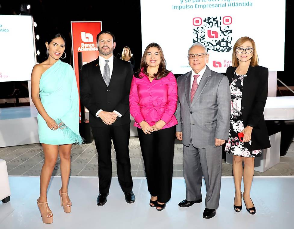 Miroslava Magaña y Rodolfo Zavaleta, Lucy Sauceda, Faustino Lainez y Margarita Molina