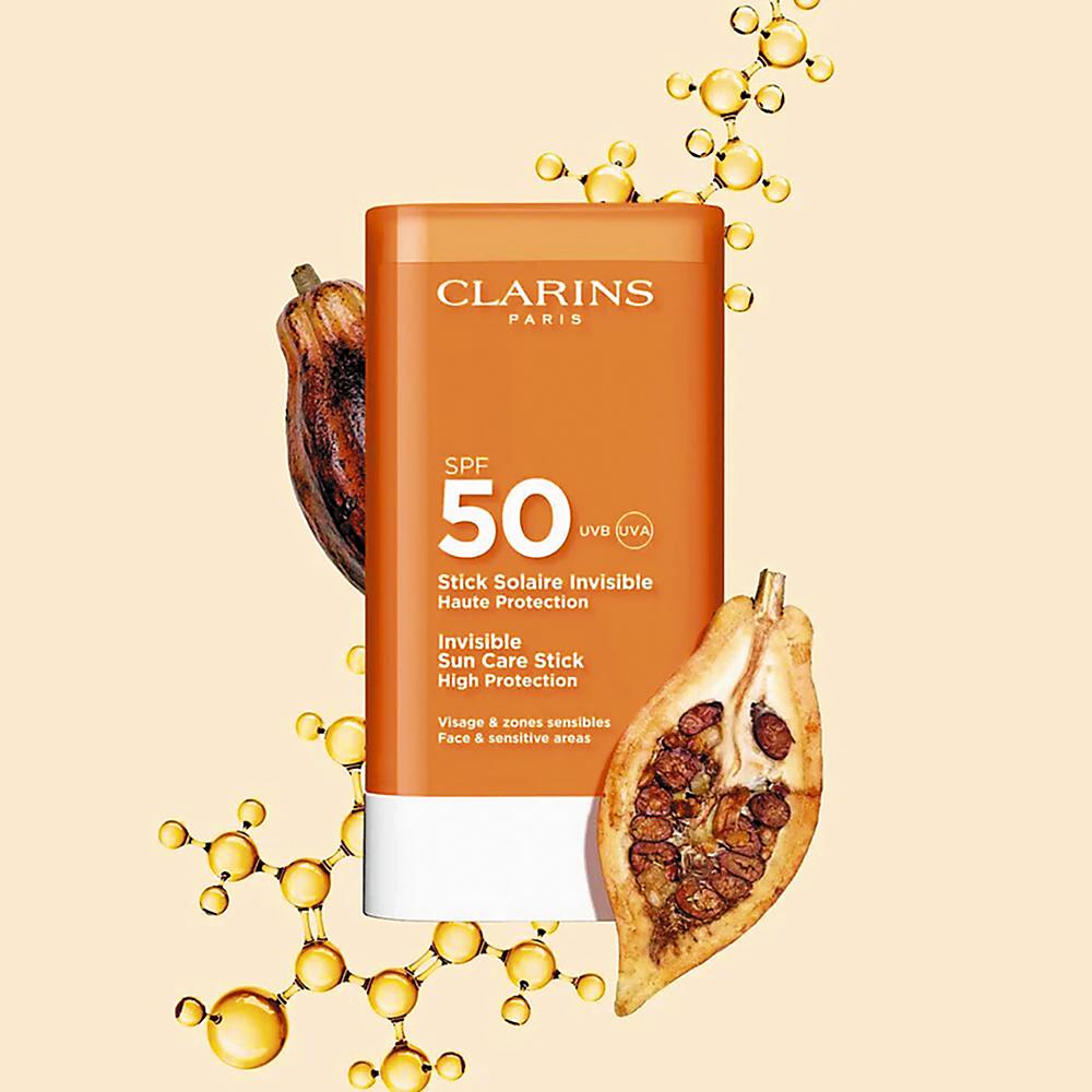 Antes, durante y después del verano, el uso de protector solares obligatorio. Stick Solaire Invisible Alta Protección SPF 50de Clarins, protege y previene el foto envejecimiento, mientras combate los signos de la edad.