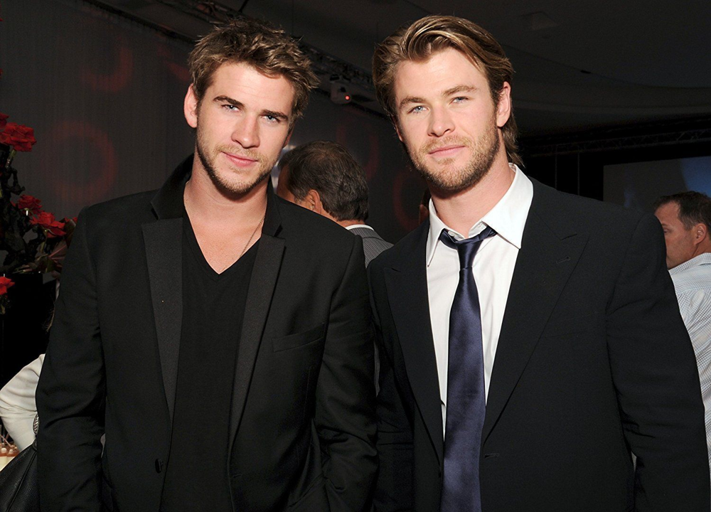 <b>Los hermanos Hemsworth</b>Chris y Liam, indiscutiblemente, son unos de los hermanos más irresistibles de Hollywood, dejando corazones encendidos en cada película en la que actuún.