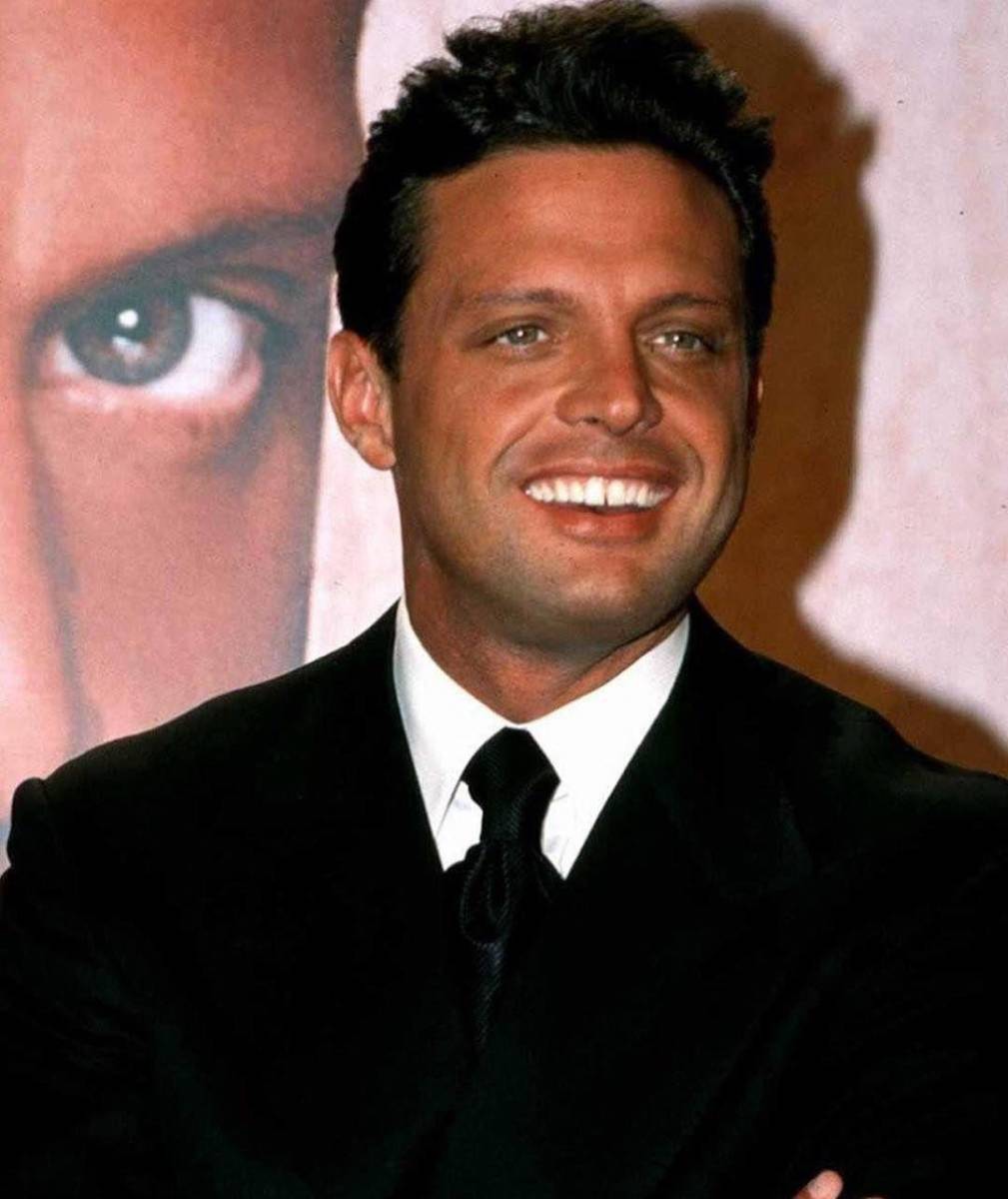 Luis Miguel: El cambio físico del cantante con los años