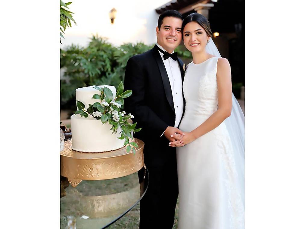 Inolvidables momentos llenos de encanto y románticismo vivieron Daniela Rivera Lara y Carlos Eduardo Zelaya Sierra.
