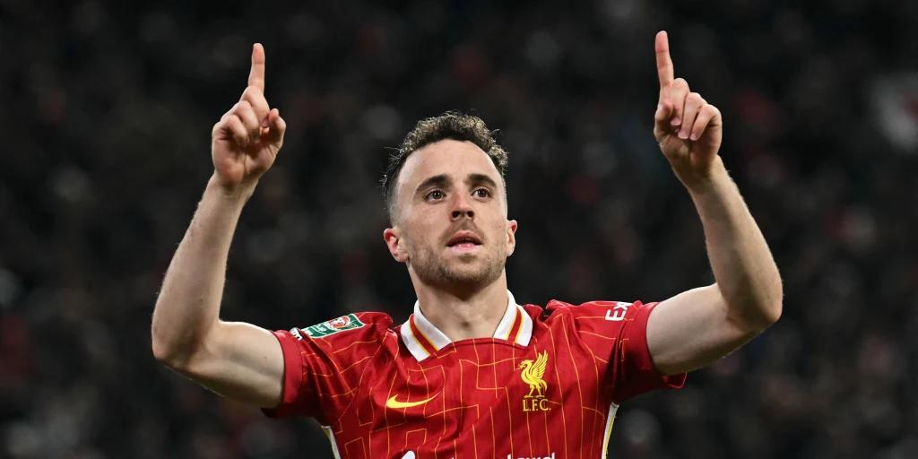 Diogo Jota delantero portugués del Liverpool y seleccionado nacional, falleció el 3 de julio trágicamente en un accidente automovilístico a sus 28 años.
