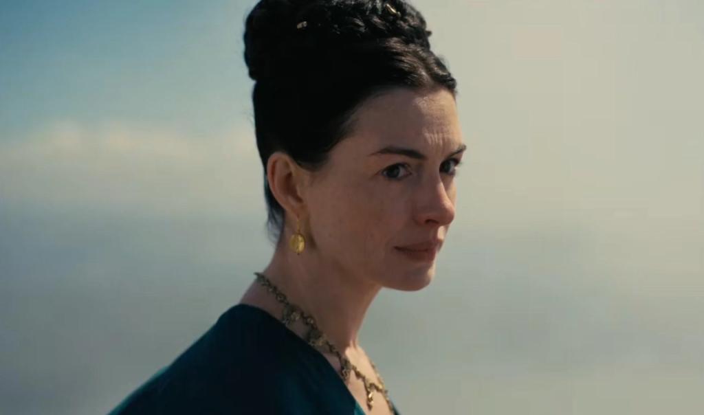 Desde el trono de Ítaca, su Penélope prueba que la paciencia también puede ser heroica.