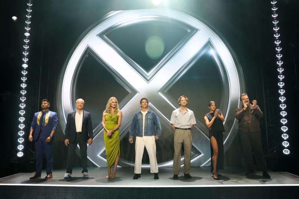 Varias de las estrellas de <i>X-Men</i> de Fox regresarán para <i>Doomsday</i>, pero no hubo indicios de si volverán para <i>Secret Wars</i> o más adelante. 