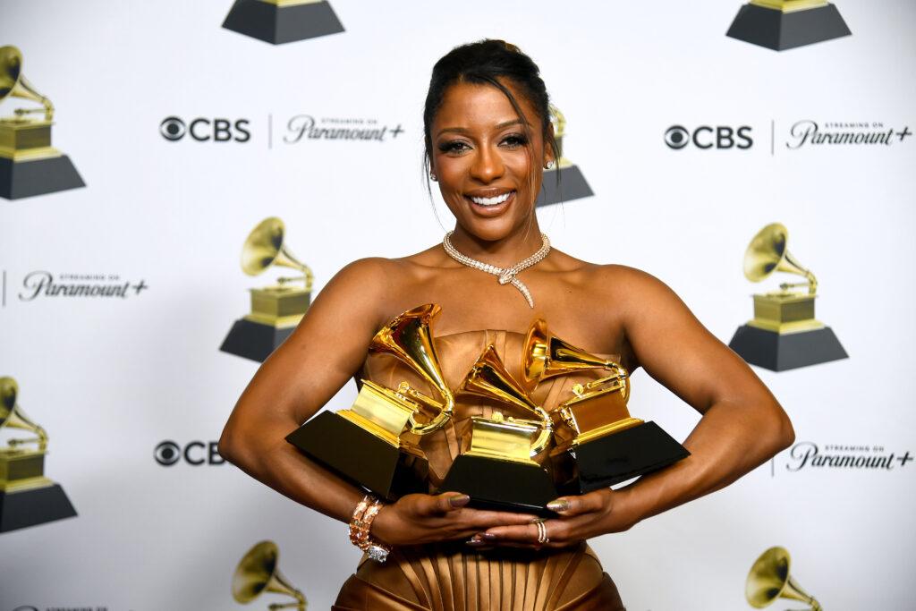 Victoria Monet, ganadora en la categoría Mejor Artista Revelación y Álbum de R&amp;B con Jaguar II.