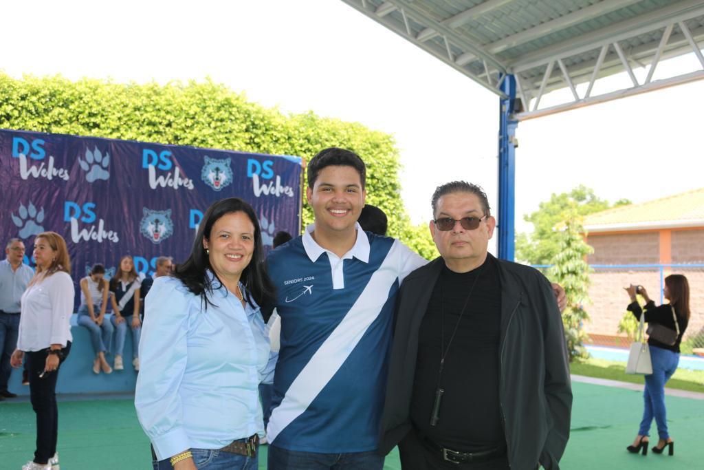 Yuny Acosta, Ricardo Talavera y Eduardo Talavera.