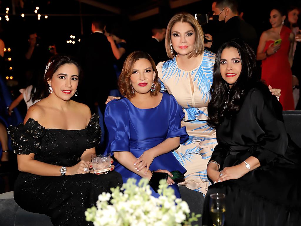 Tricia Matuty, Blanca Bendeck, Ima Canahuati y Ana Sikaffy 