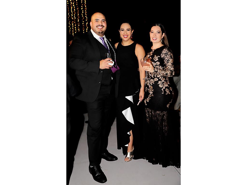 Guillermo Hernández, Carolina Castillo y Julia Galeano