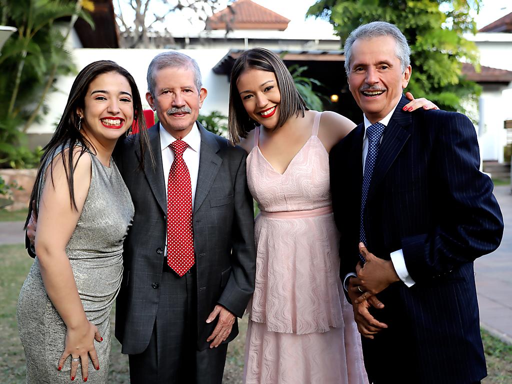Ana Zelaya, Rufino Zelaya, Marcela Zelaya y Francisco Zelaya