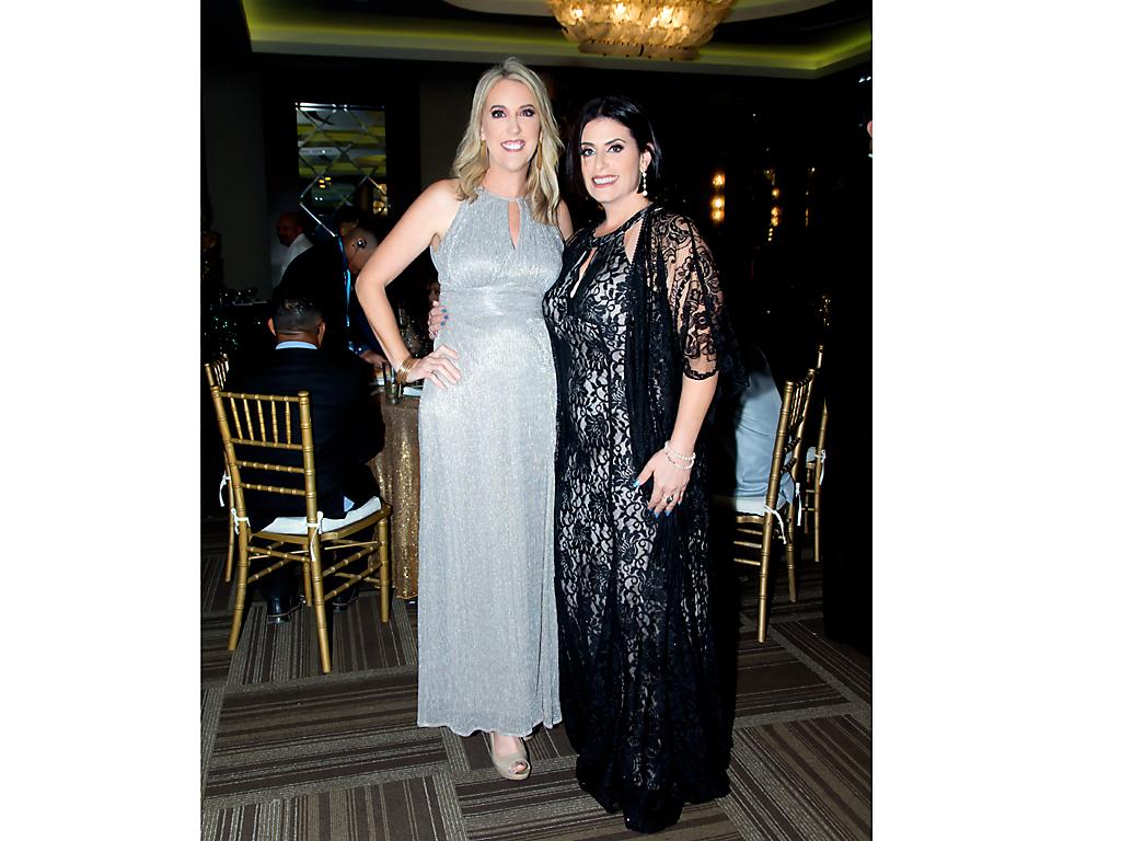 Kelly Arnold y Staci Strauss.