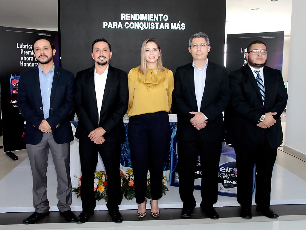 Luis Urrutia, Roberto Deleon, Claudia Ramírez, William Escalante y Daniel Barahona.