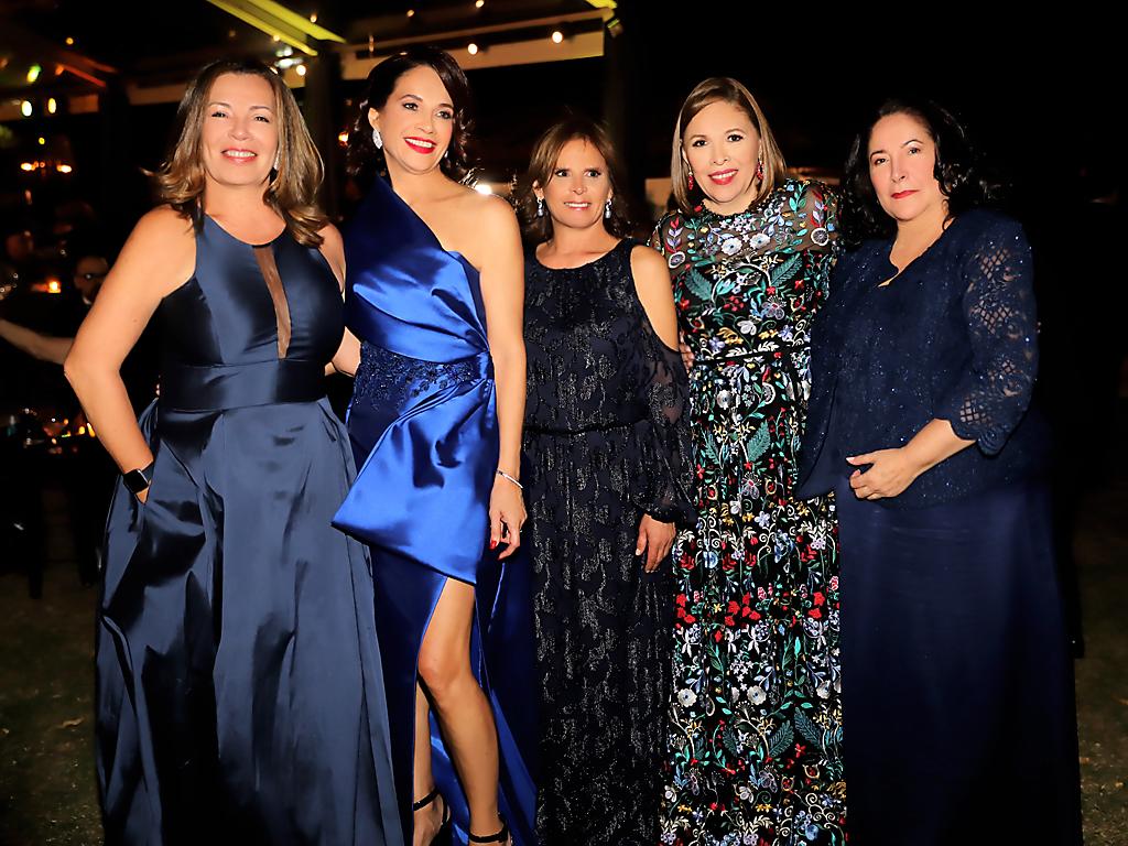 Mireya Batres, Aracely Maradiaga, Pina López, Anabelle Valenzuela y Yolanda Silva