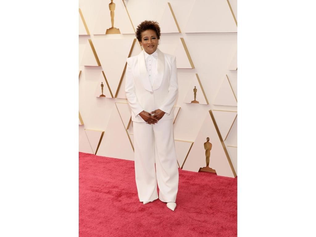 Wanda Sykes vistiendo Pamella Roland