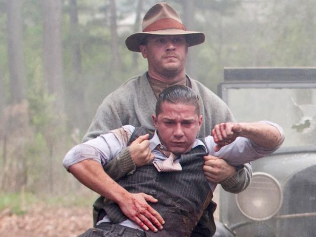 Shia LaBeouf y Tom Hardy.Otro de los casos en que nunca se confirmó el motivo de la pelea fue el de Shia LaBeouf y Tom Hardy. El director de “The Wettest County in the World”, John Hillcoat, mucho mencionó que la sangre no corrió debido a que ambos fueron sujetados.