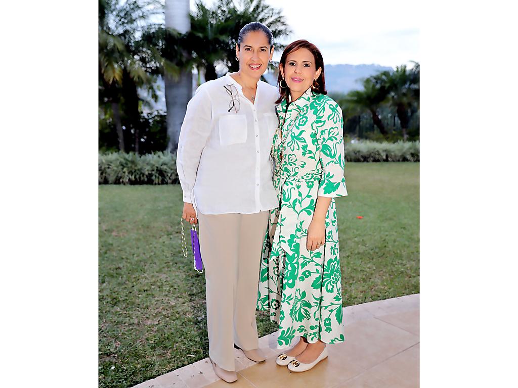 Allegra Medrano y Karla Asfura