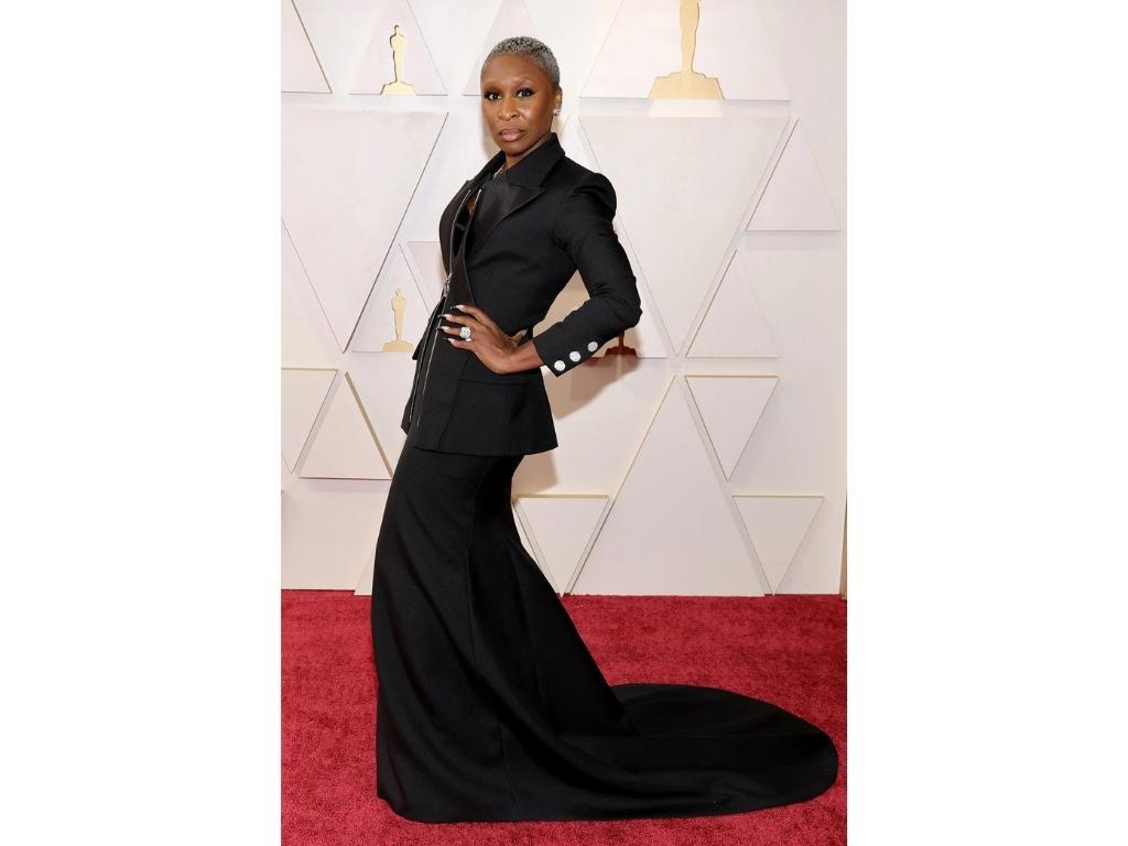 Cynthia Erivo vistiendo Louis Vuitton