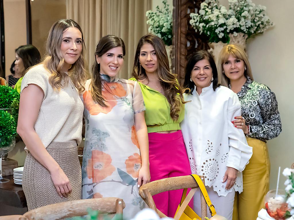 Bridal shower para Adela Castillo