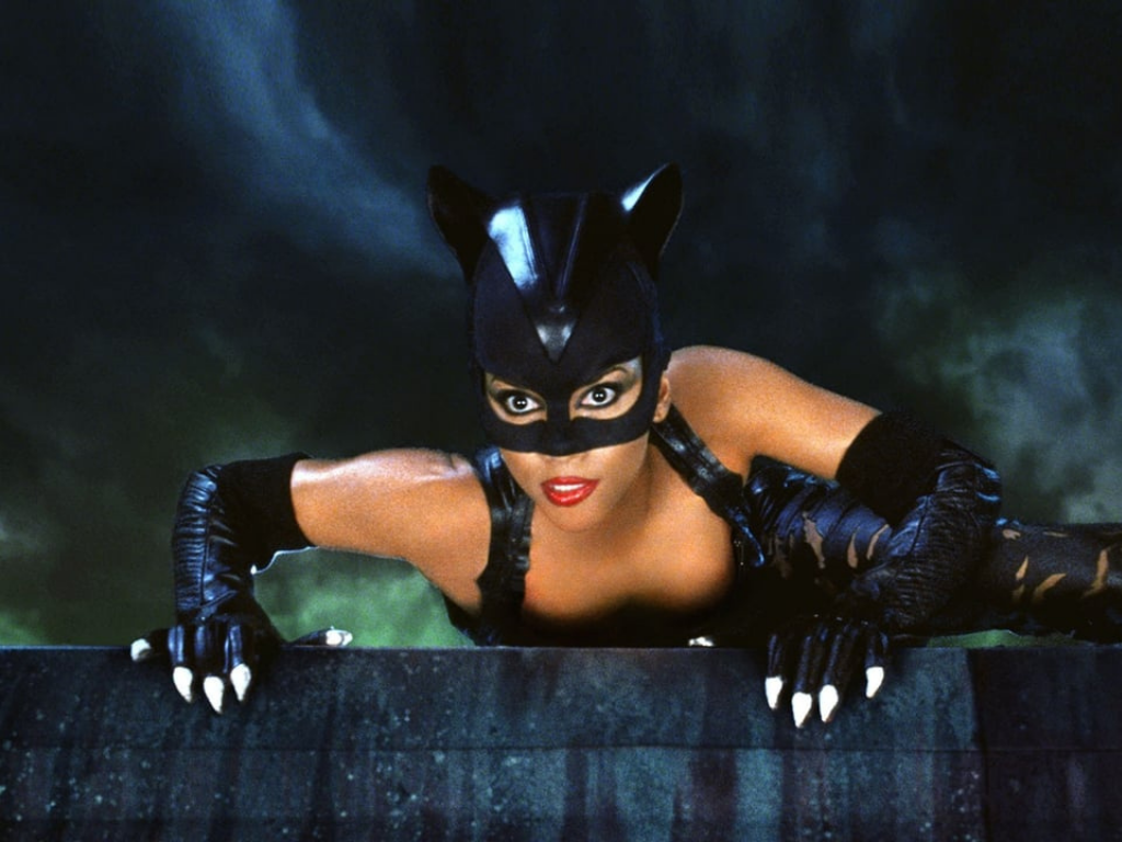 Catwoman (2004).