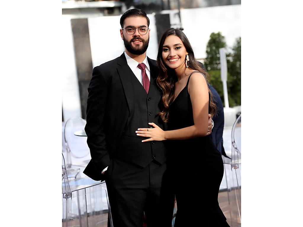 Roberto Lara y Sofia Panayotti