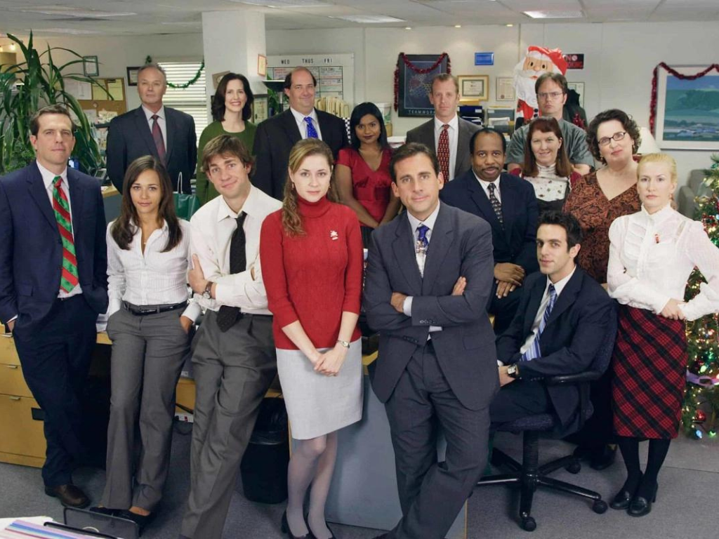 La serie norteamericana The Office es una verdadera obra maestra, es tan buena que hasta nosotros quisiéramos trabajar en ese icónico lugar de ventas ubicado en Pensilvania. Si creías que sabías todo sobre Jim, Pam, Michael Scott, Dwight Schrute y compañía, con estas curiosidades te vamos a desengañar. (spoiler alert: on).