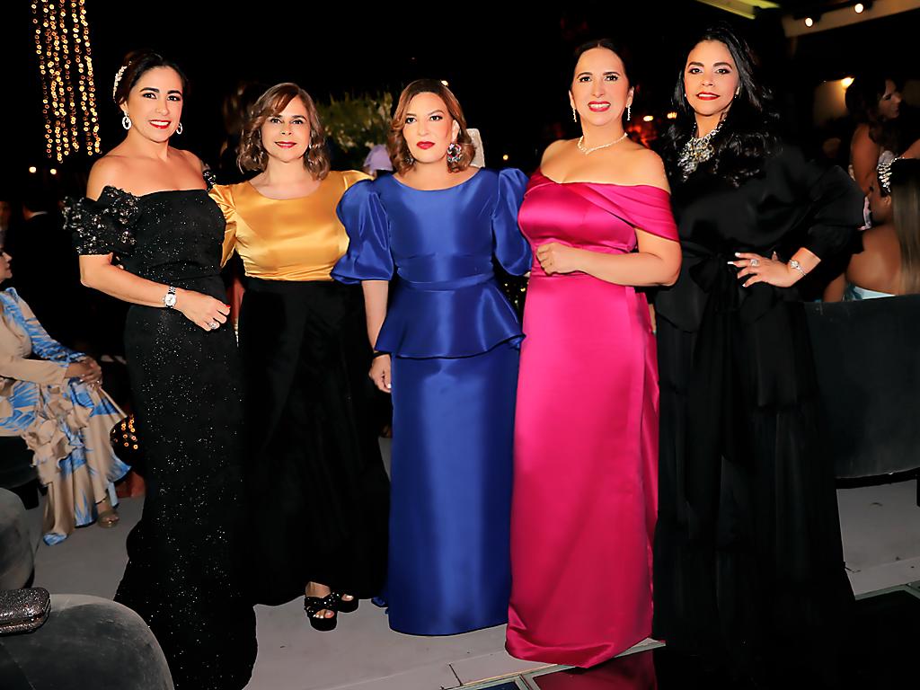 Tricia Matuty, Vicky Leiva, Blanca Bendeck, María José Amaya y Ana Sikaffy 