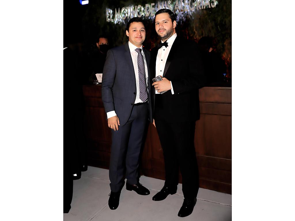 Alejandro Zablah y Gabriel Castillo