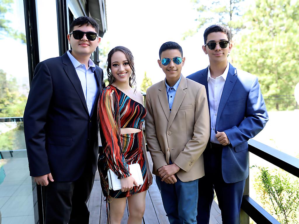 Raúl Aguilar, Issabella Carias, Mauricio Valerio y Sebastián Reyes